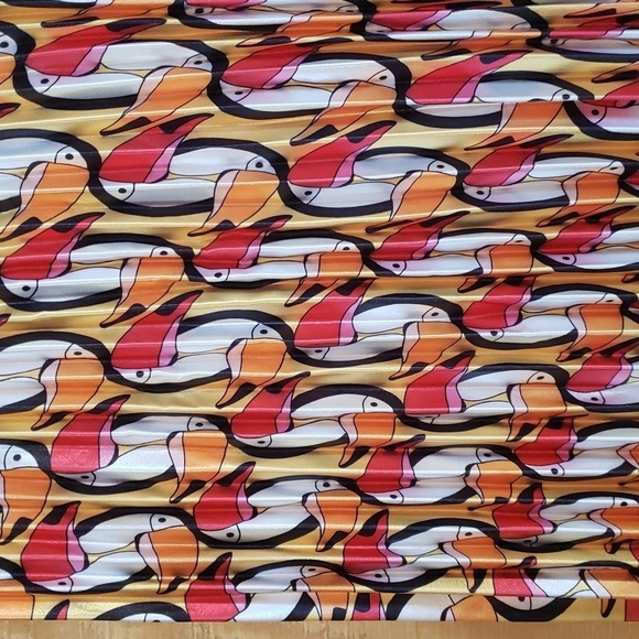 Beulah NWT Toucan Tropical Multi Color Print Pleated Midi Skirt Siz… - Picture 2 of 6